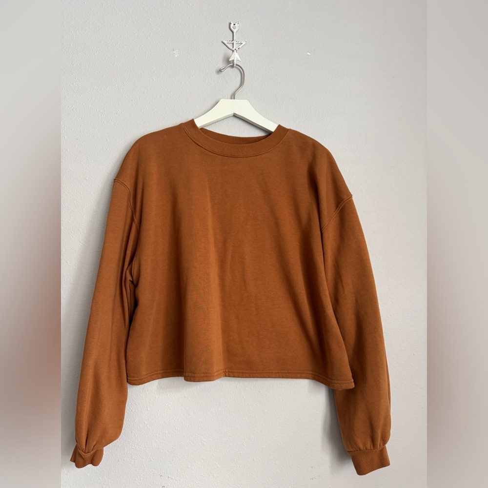 Universal Thread cropped crewneck sweatshirt